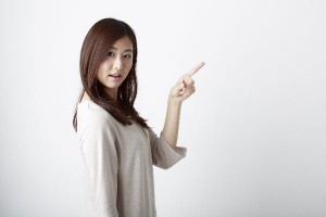 誰が（に）？って聞いてみる「Who～？」