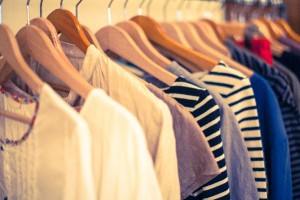 服を買いに行く