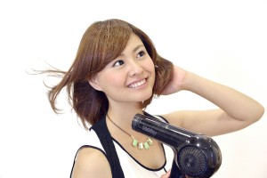 ボタンをとめる、おめかしする、部屋を掃除する「Do up」