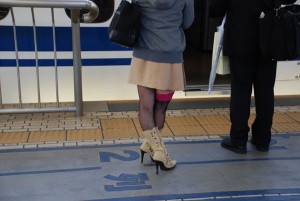 「しかしながら」、「けれども」という意味の副詞「however」