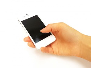 誰の～ですか?とたずねてみる 「Whose～?」